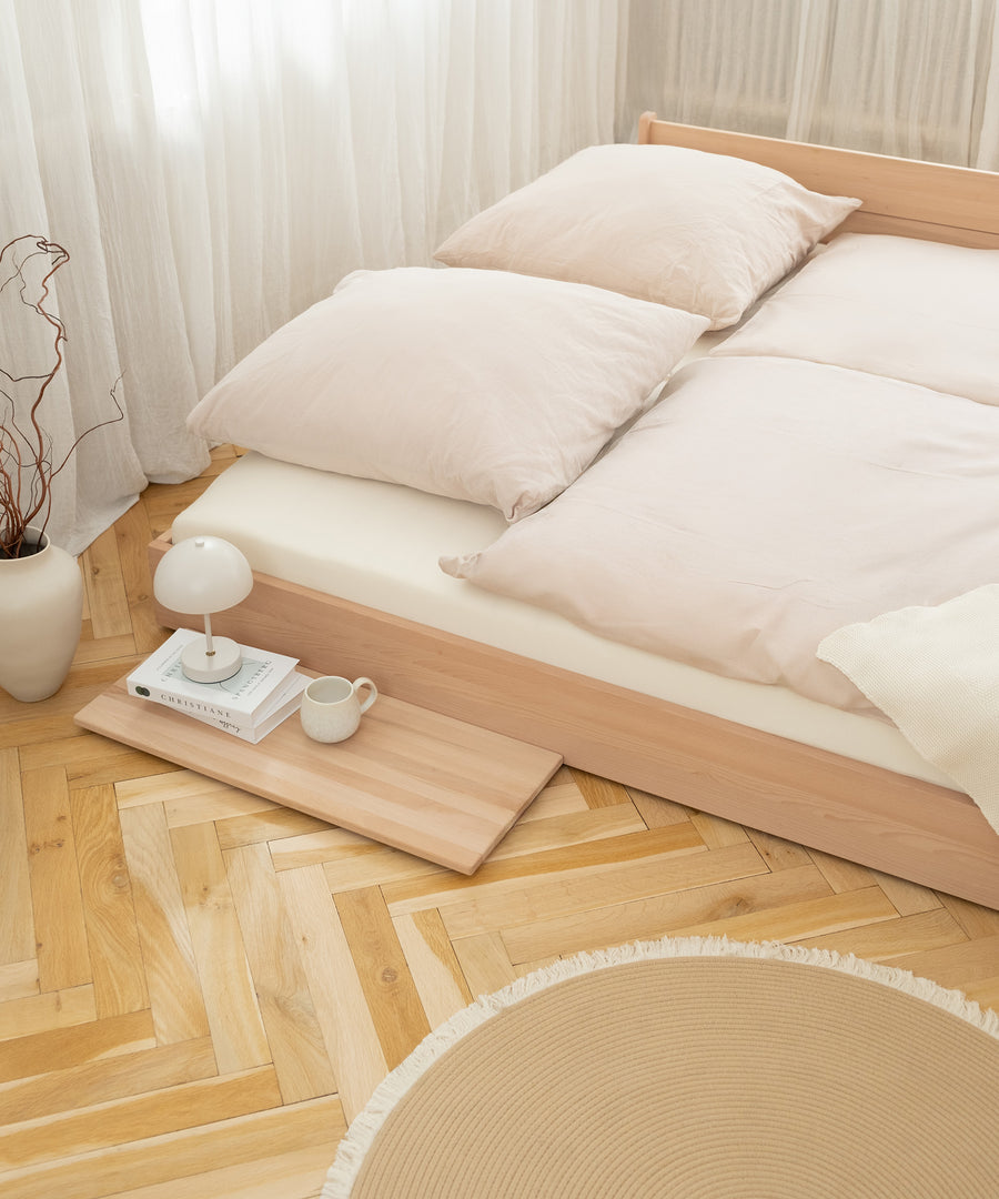 Doppelbett Bodentief aufgebaut.