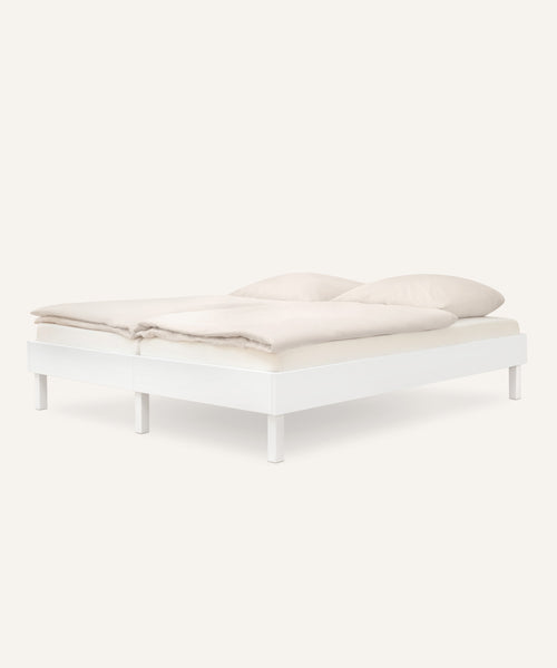 Ehrenkind Doppelbett Plano Kiefer weiß.