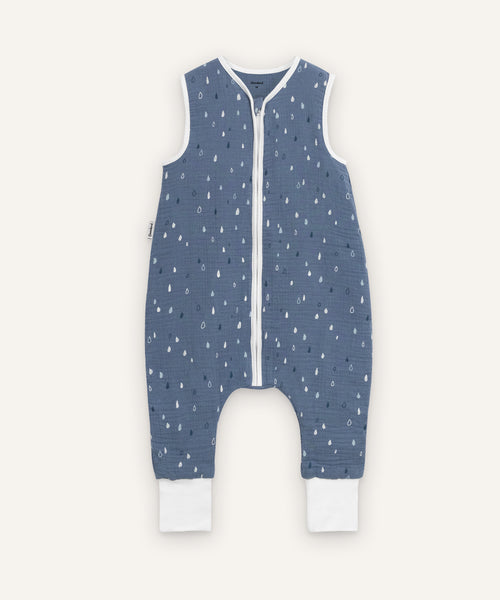 Musselin-Schlafsack mit Beinen 0.5 TOG in Jeansblau.