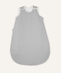 Baby-Schlafsack ganzjährig rund Hellgrau.