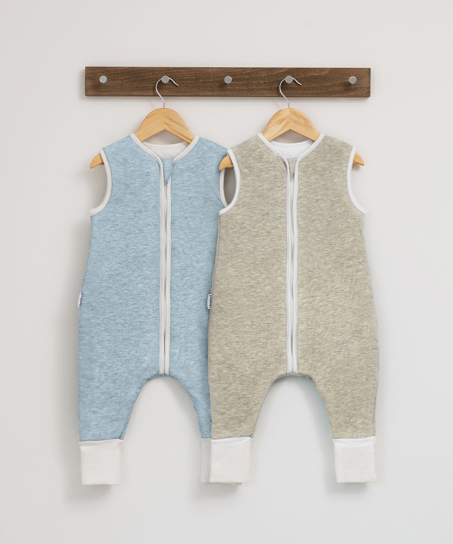 Babyschlafsack mit Beinen aus Bio-Baumwolle mit Wollwattierung in Hellblau und Beige