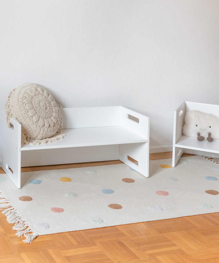 Hocker weiß.